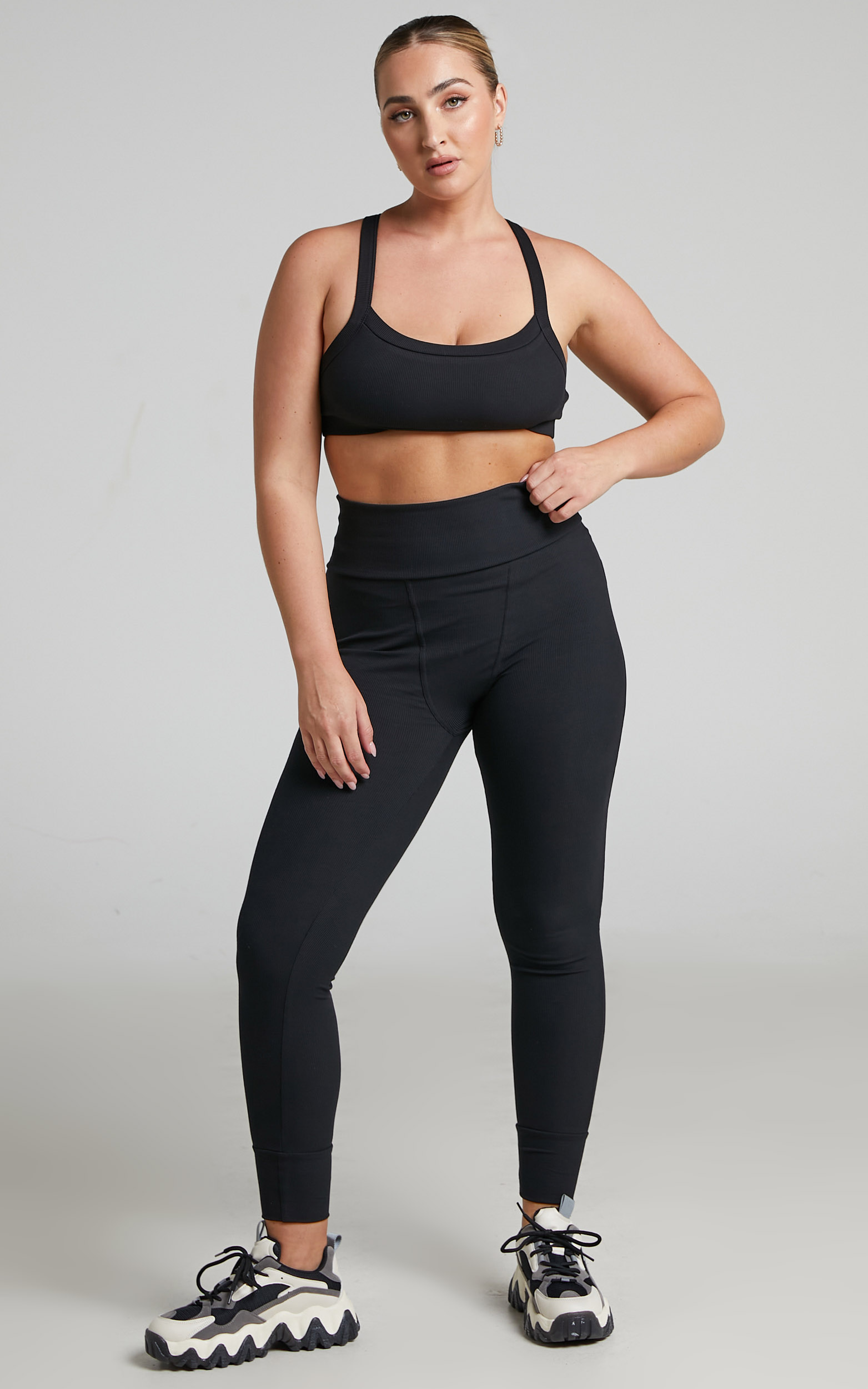 dariko-ribbed-leggings-in-black