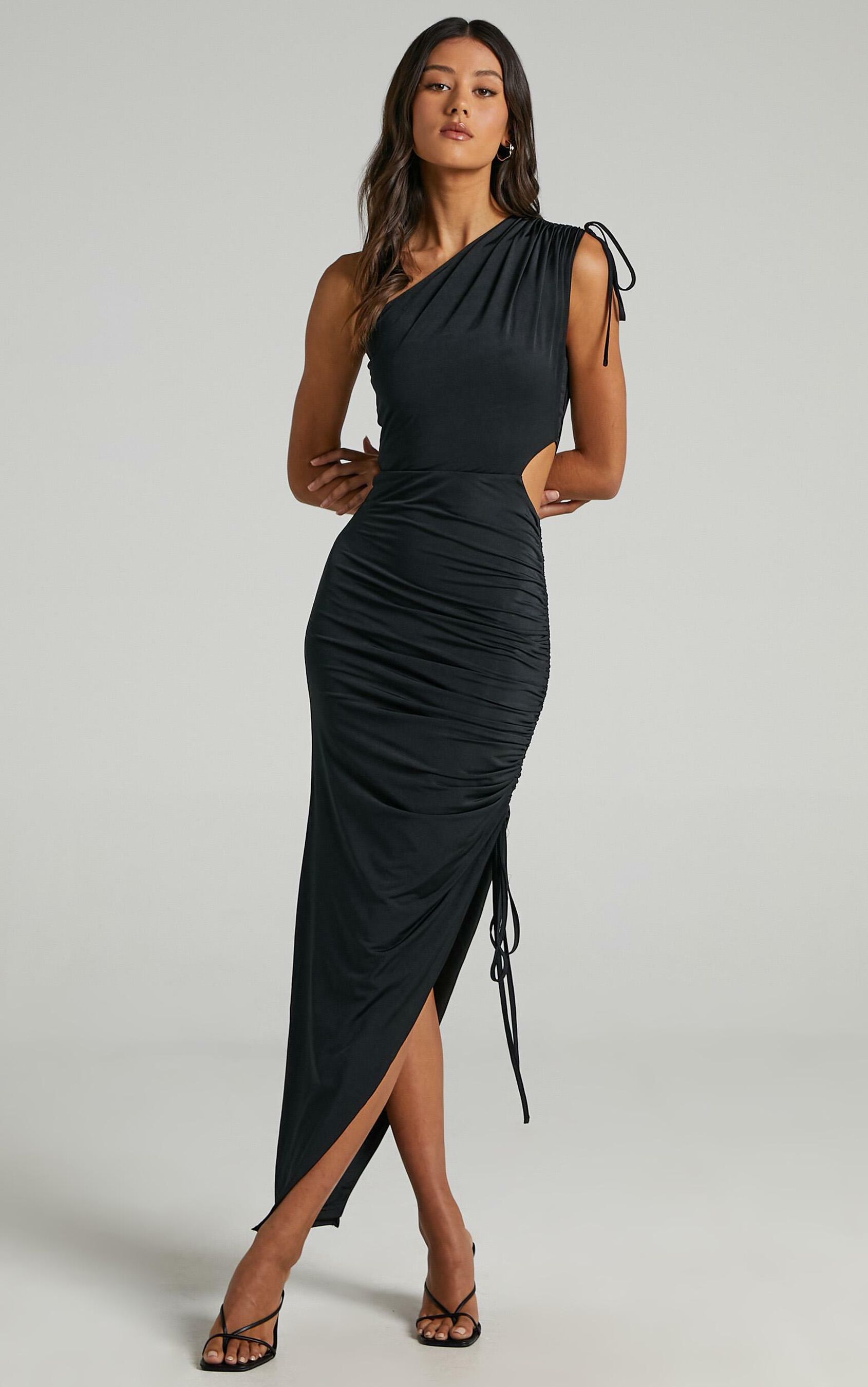 dionyza-dress-in-black