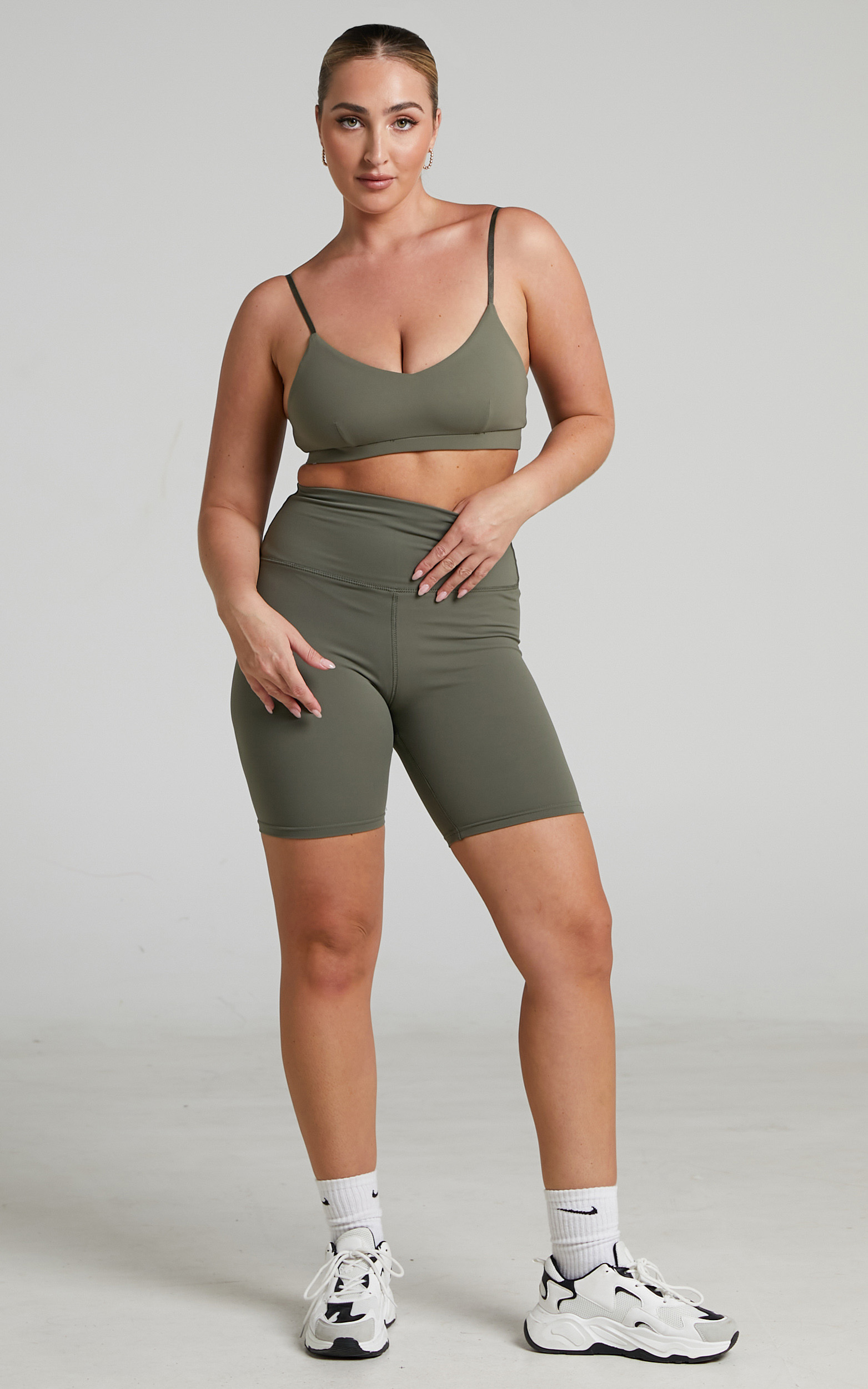 thisbe-bike-short-in-khaki