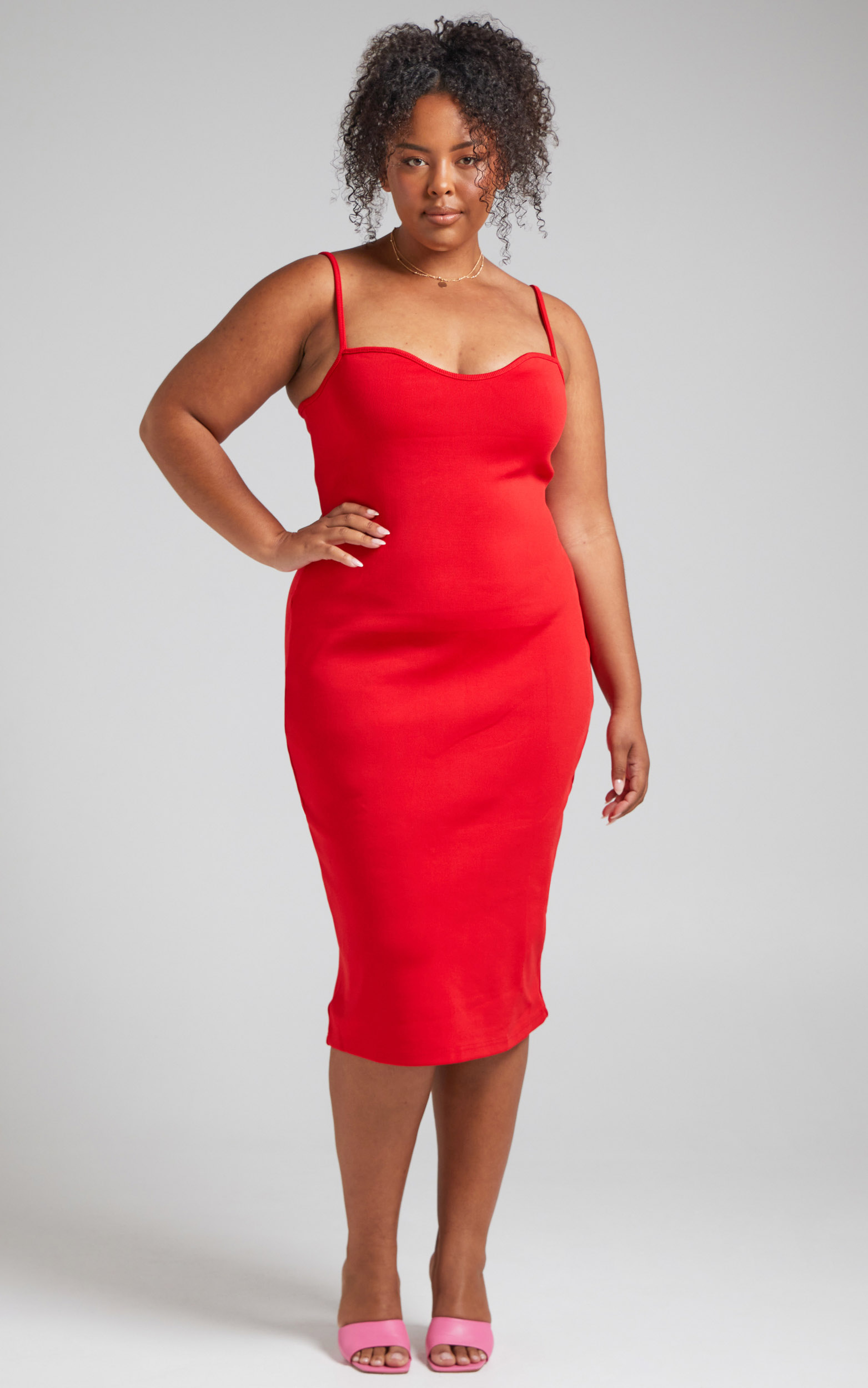larah-bodycon-sweetheart-neckline-midi-dress-in-red