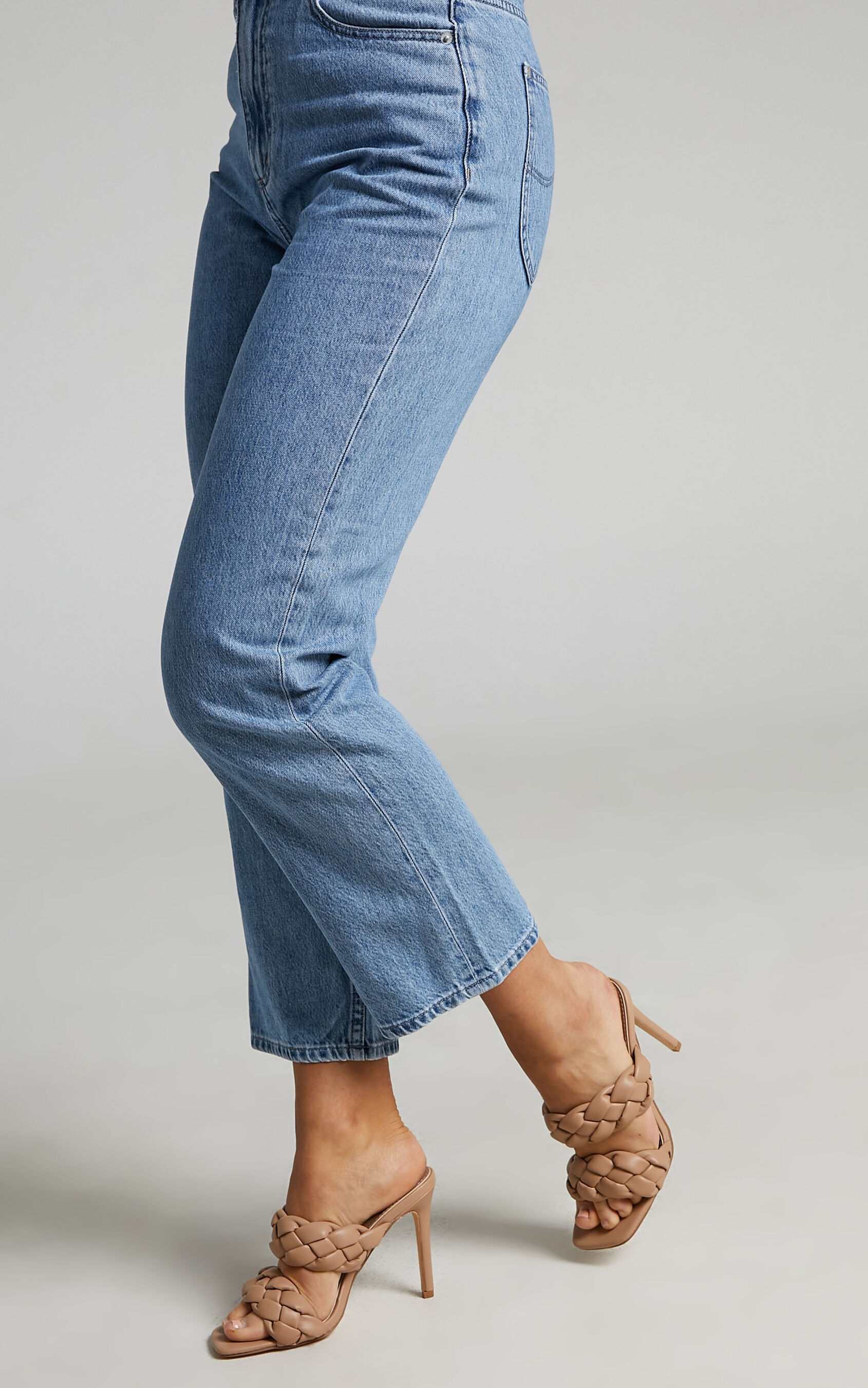 novo-maneater-heels-in-buff