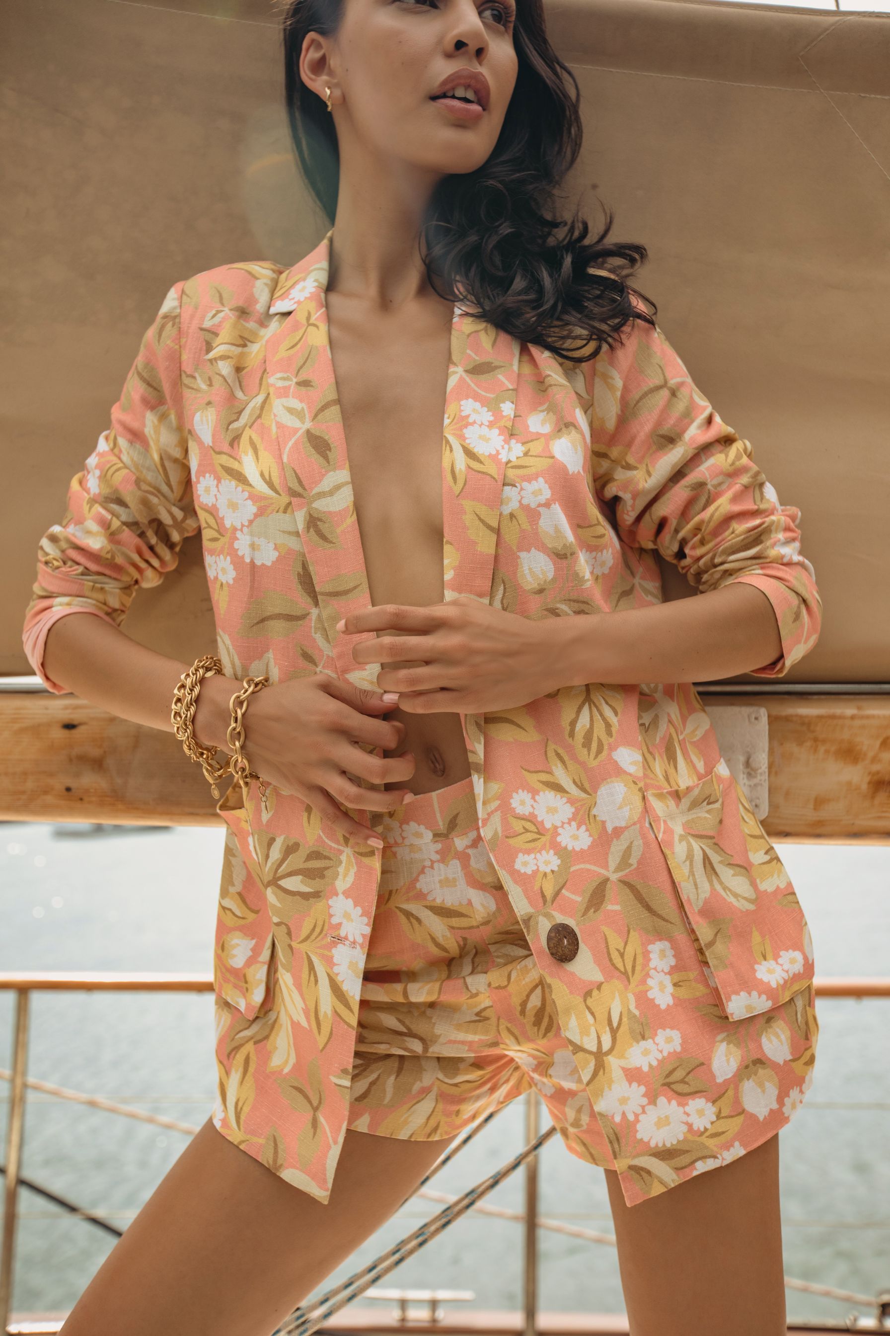 Amalie-Bay-Linen-Blazer-Abilene-Linen-Tailored-Shorts