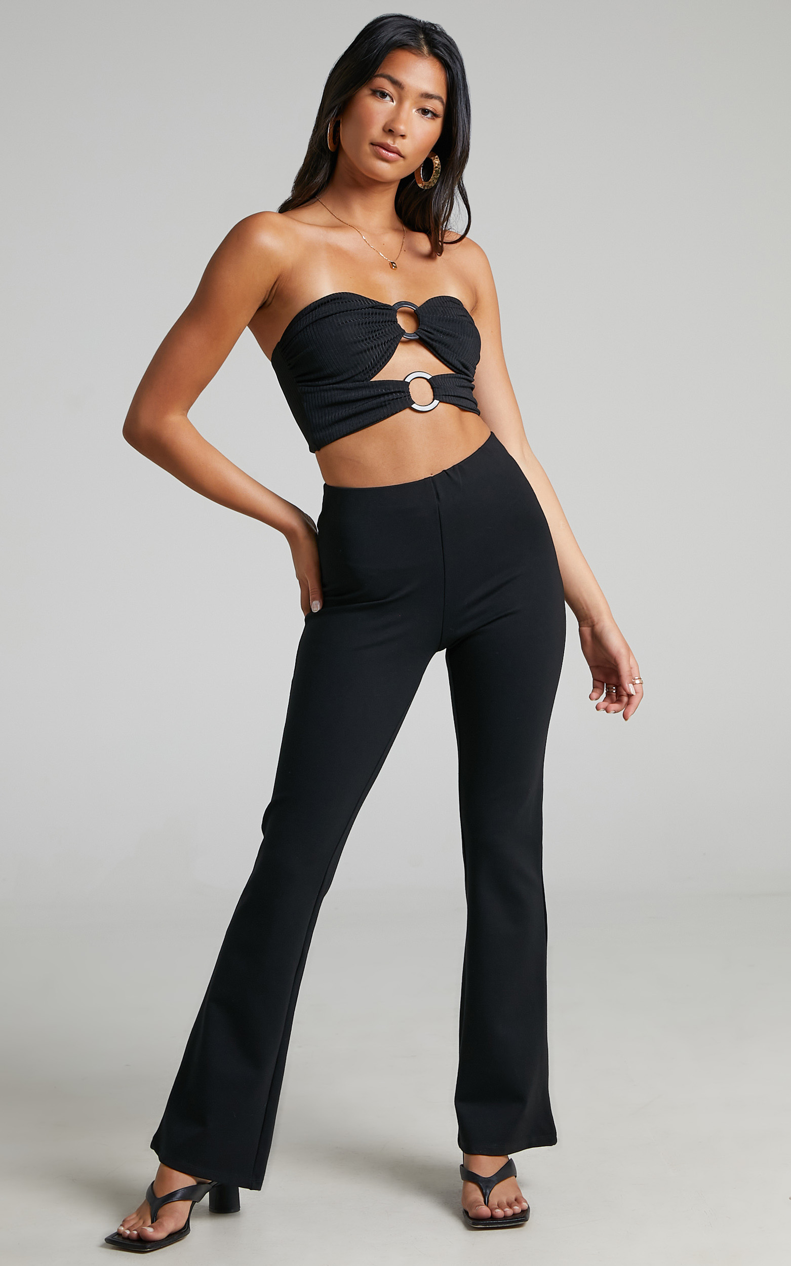 Darlene-cut-out-crop-in-Black