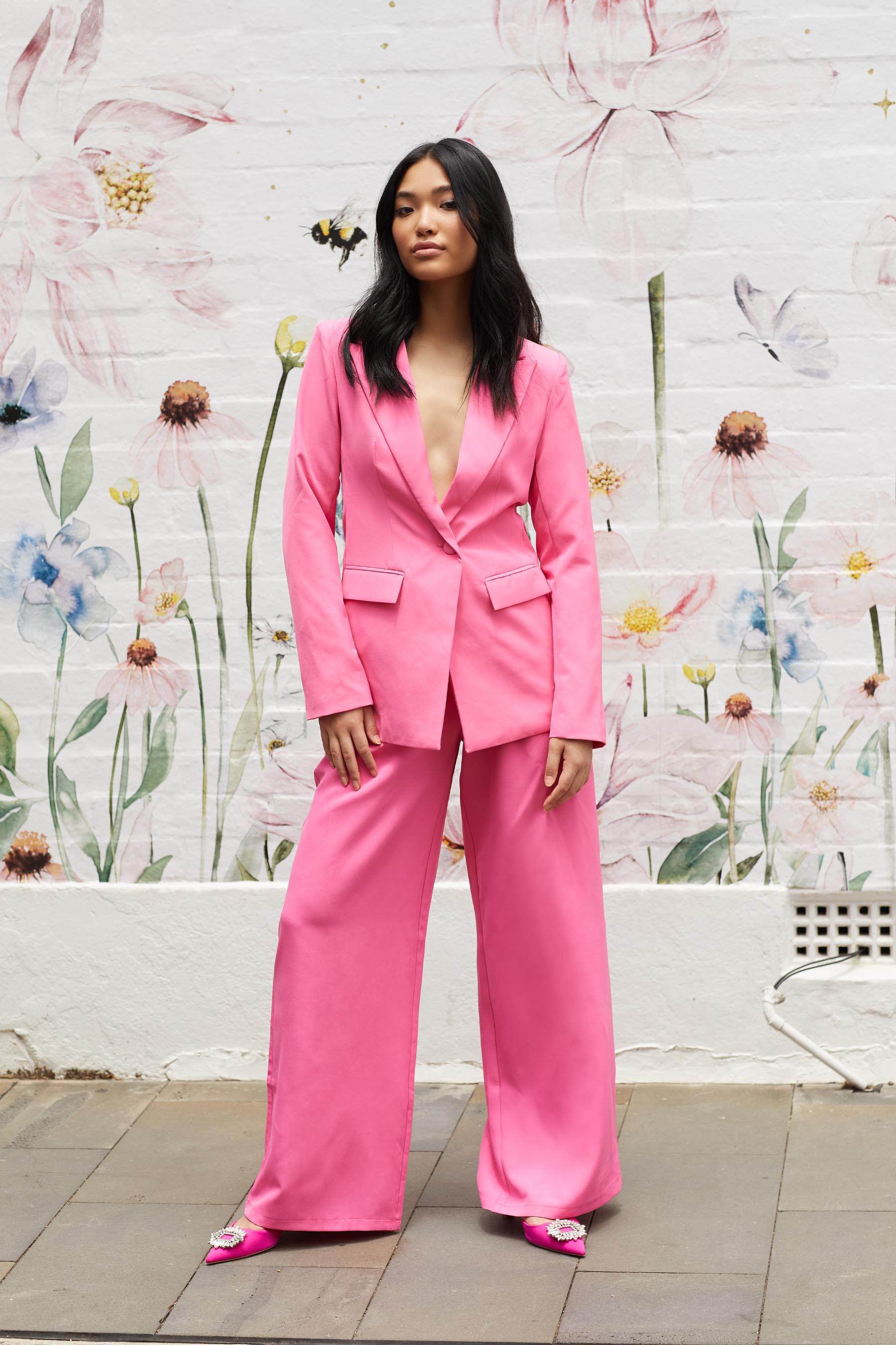 eleasha-tailored-suiting-blazer-in-hot-pink